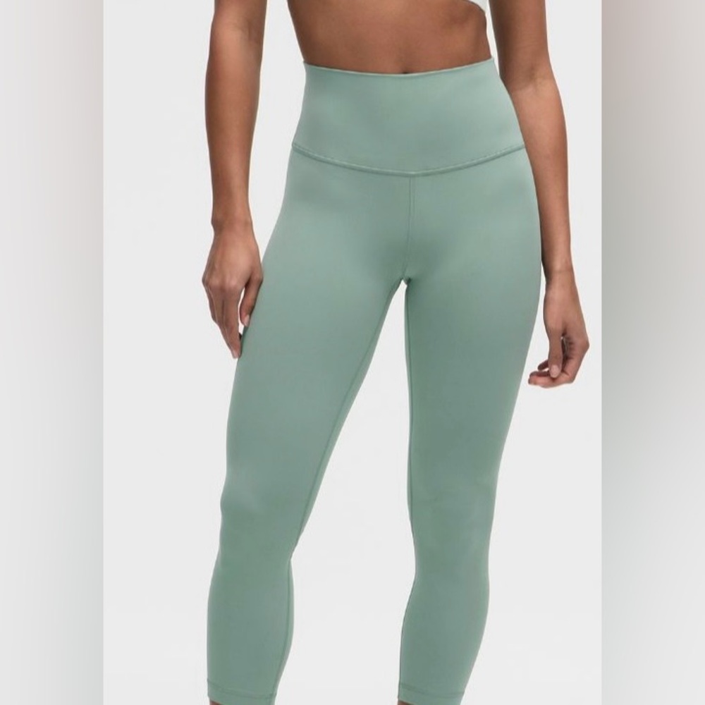 Lululemon Align Leggings Size 8 Sea foam Green